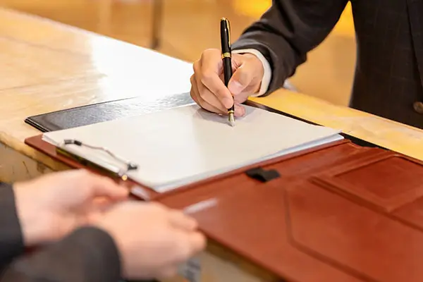 申请加拿大旅游签证多久知道结果